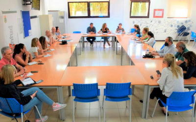 El Consejo Escola Municipal de Villaviciosa celebra su primera reunión presencial post-COVID