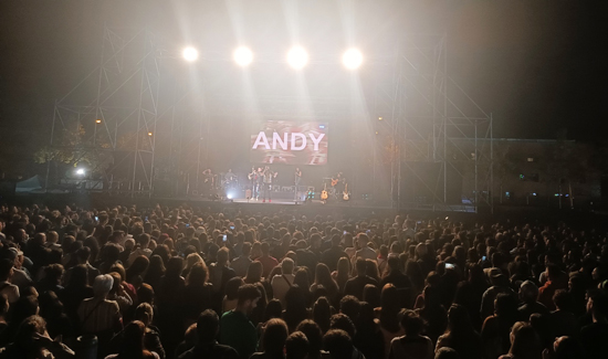 Cerca de 10.000 personas disfrutaron del concierto de Andy y Lucas en las Fiestas de San Nicasio