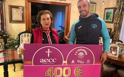El Club de Natación de Fuenlabrada dona 400€ a la A.E.C.C.