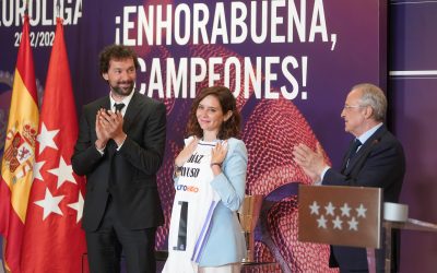 Ayuso felicita al Real Madrid de Baloncesto por su histórica victoria en la Euroliga