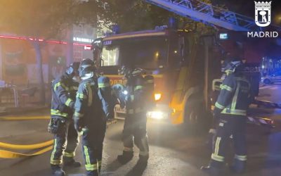 Aparatoso incendio en restaurante de Villaverde controlado por Bomberos