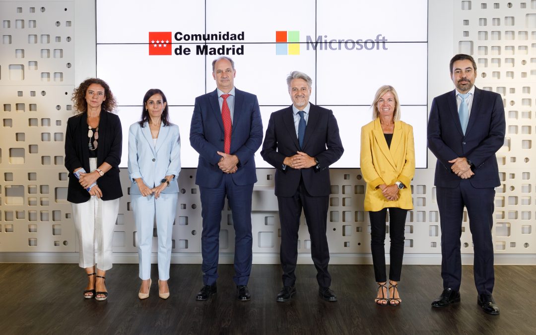 El consejero López-Valverde firma acuerdo con Microsoft para impulsar la nube en la Comunidad de Madrid