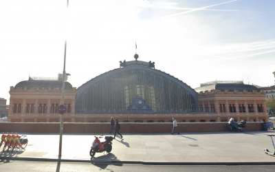 La estación de Recoletos reabre hoy una vía tras el descarrilamiento