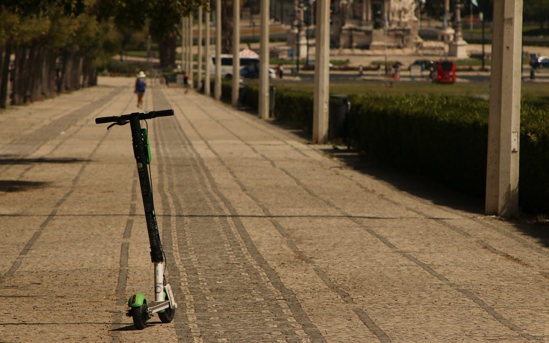 Hoy es el último día para llevar patinetes eléctricos en el transporte público de Madrid antes de la prohibición