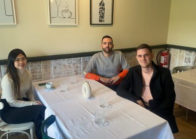 07-11-23 Entrevista a Andres Palomo co-propietario con Nanette del restaurante Santé junto Iván Lorenzo