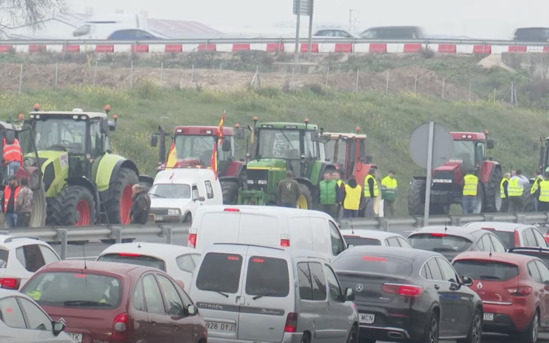 Los agricultores cortan la A-42 en Illescas