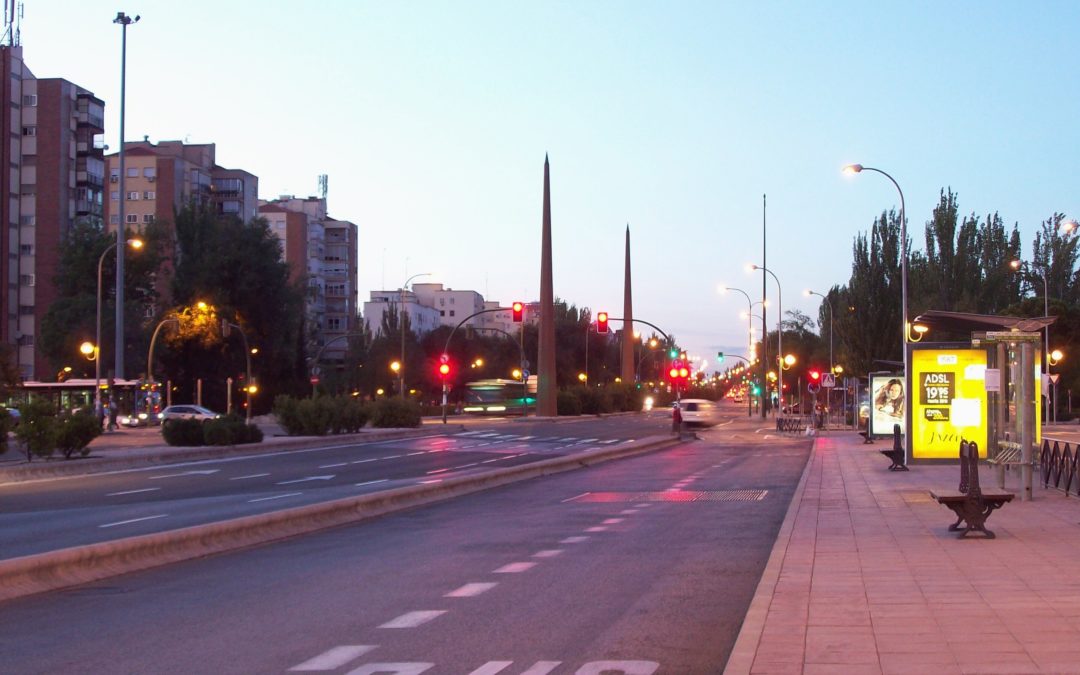 Corte de tráfico en la Avenida de Andalucía por obras en una pasarela