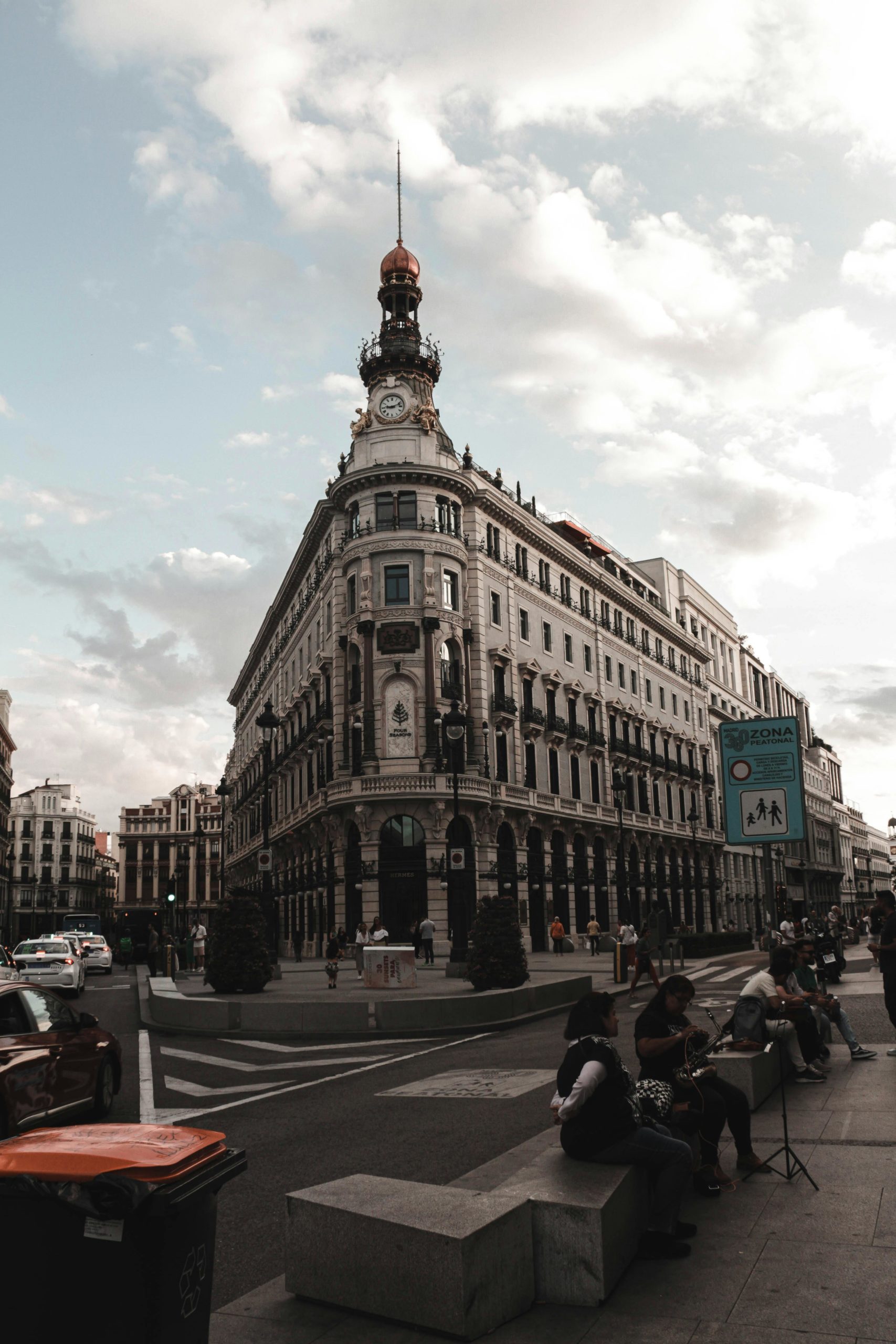 pexels-Alerta amarilla por fuertes vientos en la Comunidad de Madrid: Precaución y medidas de seguridad recomendadas