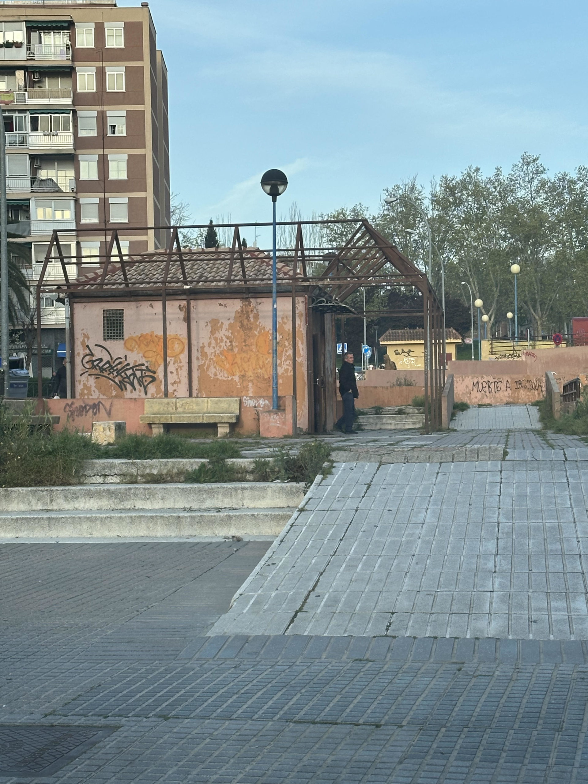 Ayuntamiento de Leganés.- El Ayuntamiento de Leganés podría sufragar hasta el 50% de las obras de mejora de las superficies de los aparcamientos de las cooperativas