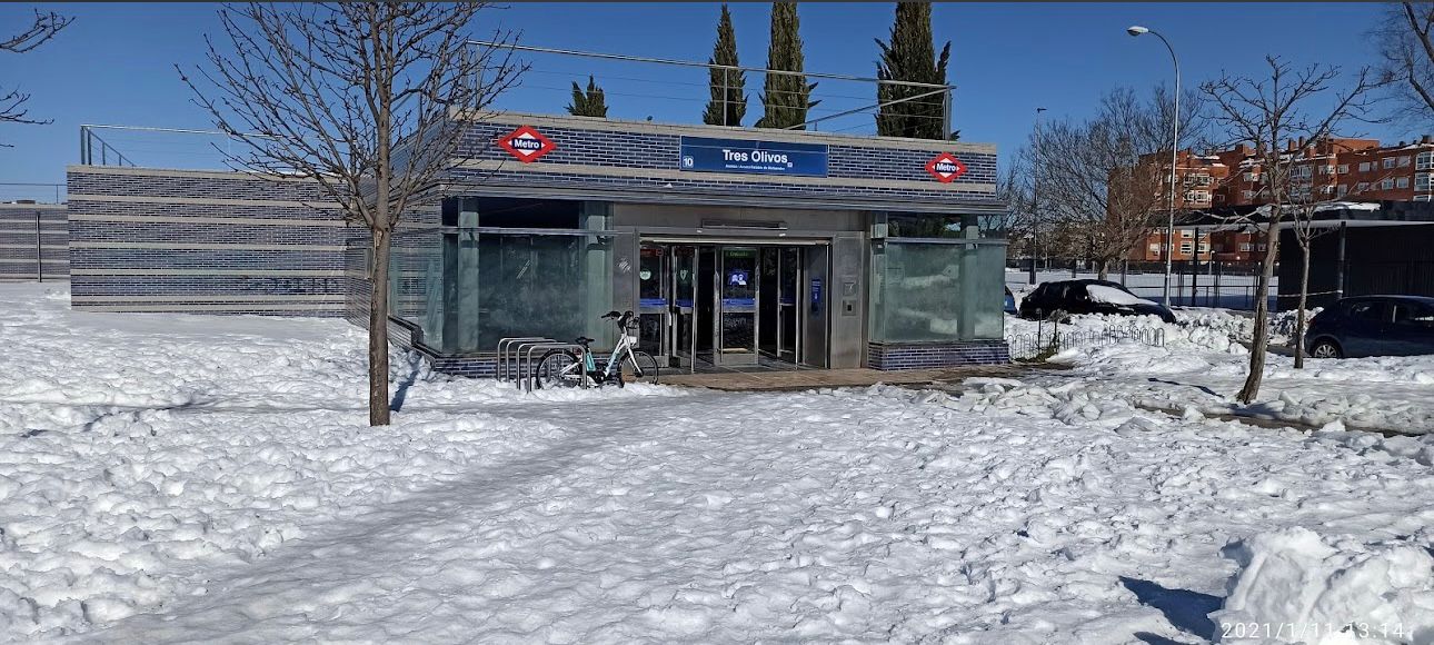 Google Maps-Fuertes retrasos en la Línea 10 del Metro de Madrid por circulación lenta
