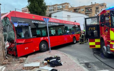 Quince personas resultan heridas en un accidente de autobús municipal en Valdemoro