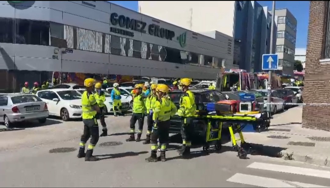 Emergencias Madrid-Tragedia en obras de rehabilitación en Madrid: Dos trabajadores sepultados bajo bloques de hormigón