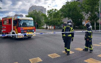 Desalojo y caos en Madrid por rotura de una tubería de gas en el Santiago Bernabéu