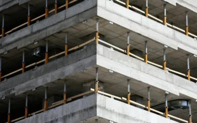 Fallecen dos obreros al caer el forjado de un edificio en rehabilitación