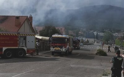 Un incendio en un residencia abandonada en Soto del Real
