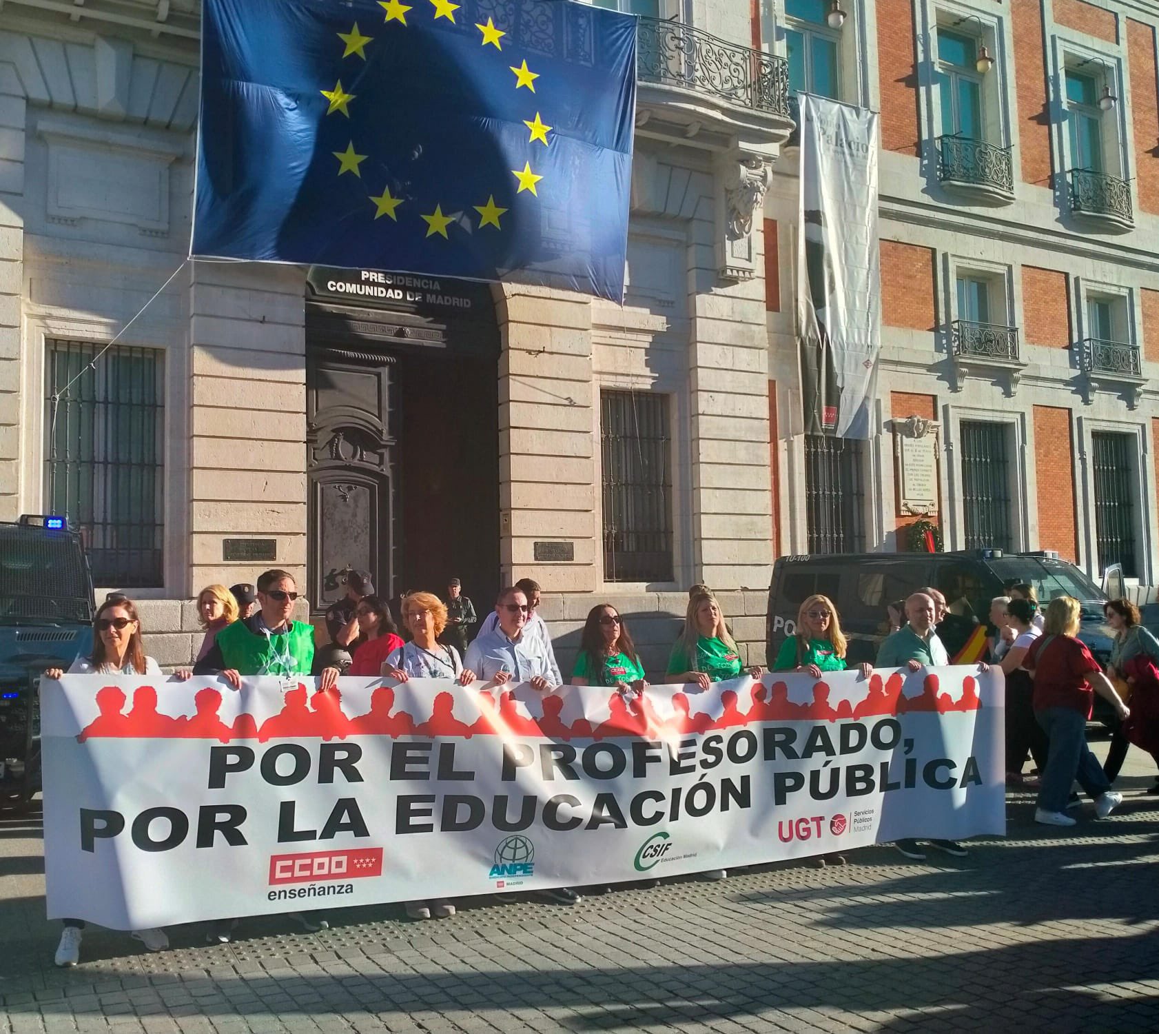 Huelga educativa sacude Madrid con profesores a pie de guerra