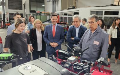 La Comunidad de Madrid instruye a alumnos de FP en el tratamiento del aceite usado de vehículos