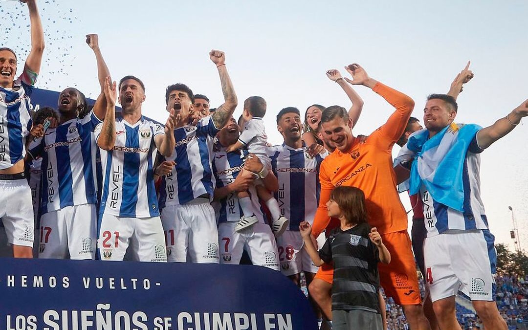 El C.D. Leganés logra el ascenso a Primera División y se corona como líder