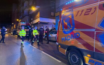 Ataque con liquido inflamable en Puente de Vallecas con tres personas prendidas con fuego