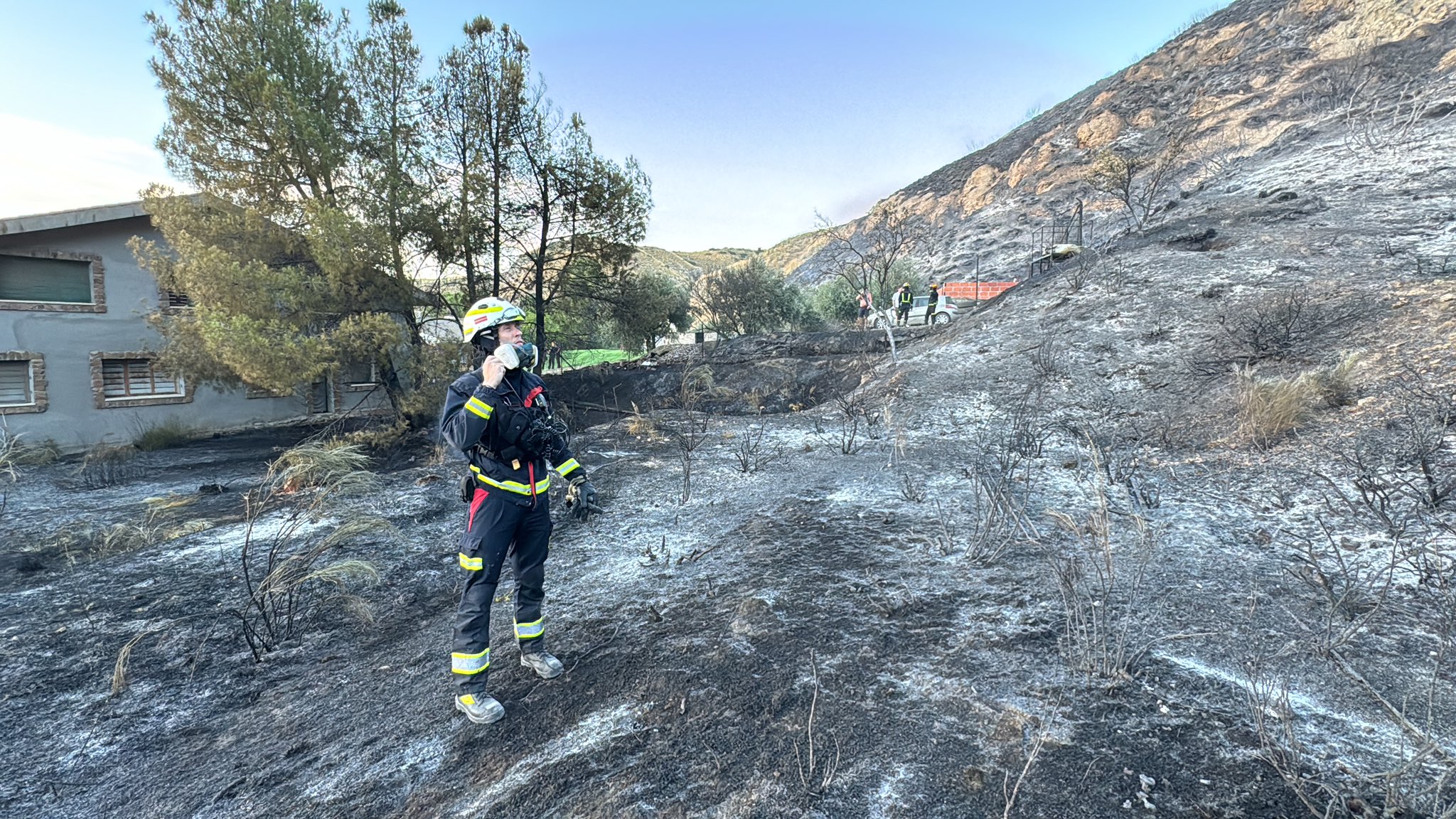 112 Comunidad de Madrid- Incendio forestal en San Martín de la Vega controlado tras movilización masiva de recursos