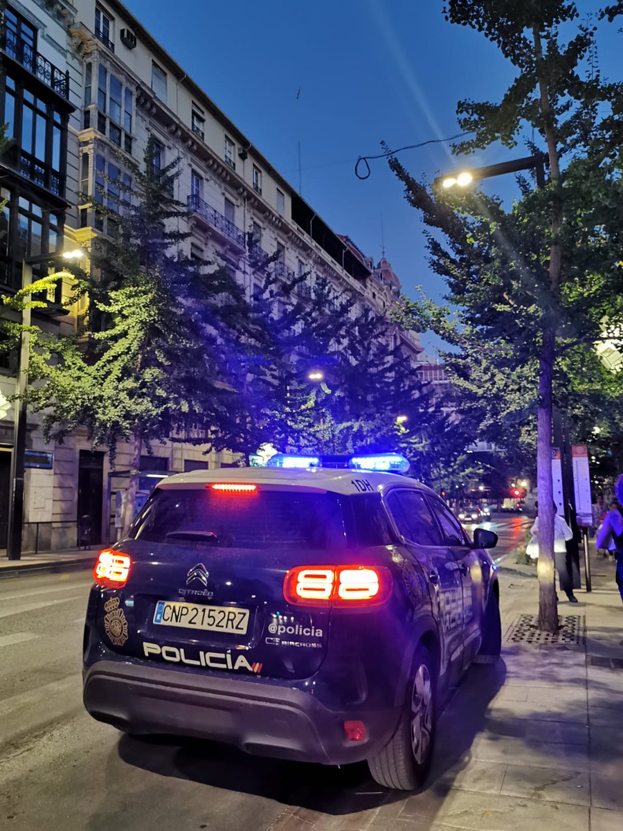 Una violenta batalla en La Elipa con un joven herido y siete detenidos