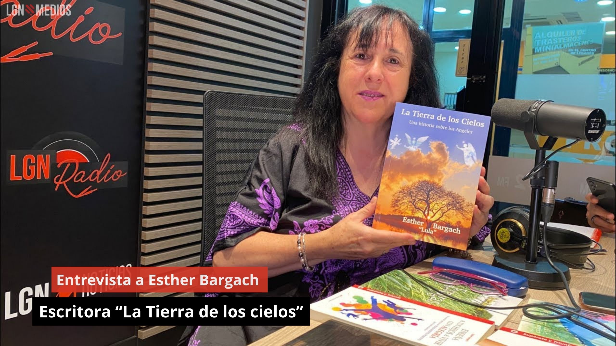 Entrevista a Esther Bargach. Escritora “La Tierra de los cielos”