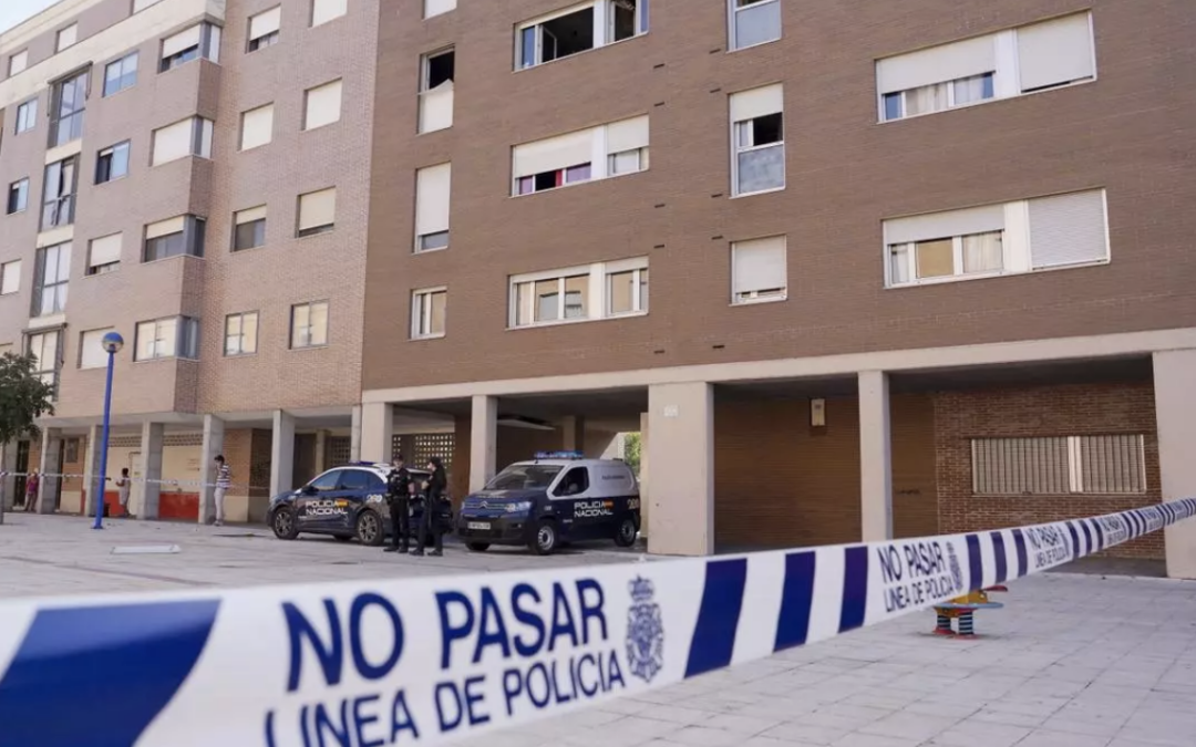 Hallan el cuerpo sin vida de una mujer con signos de violencia en un incendio en Valladolid