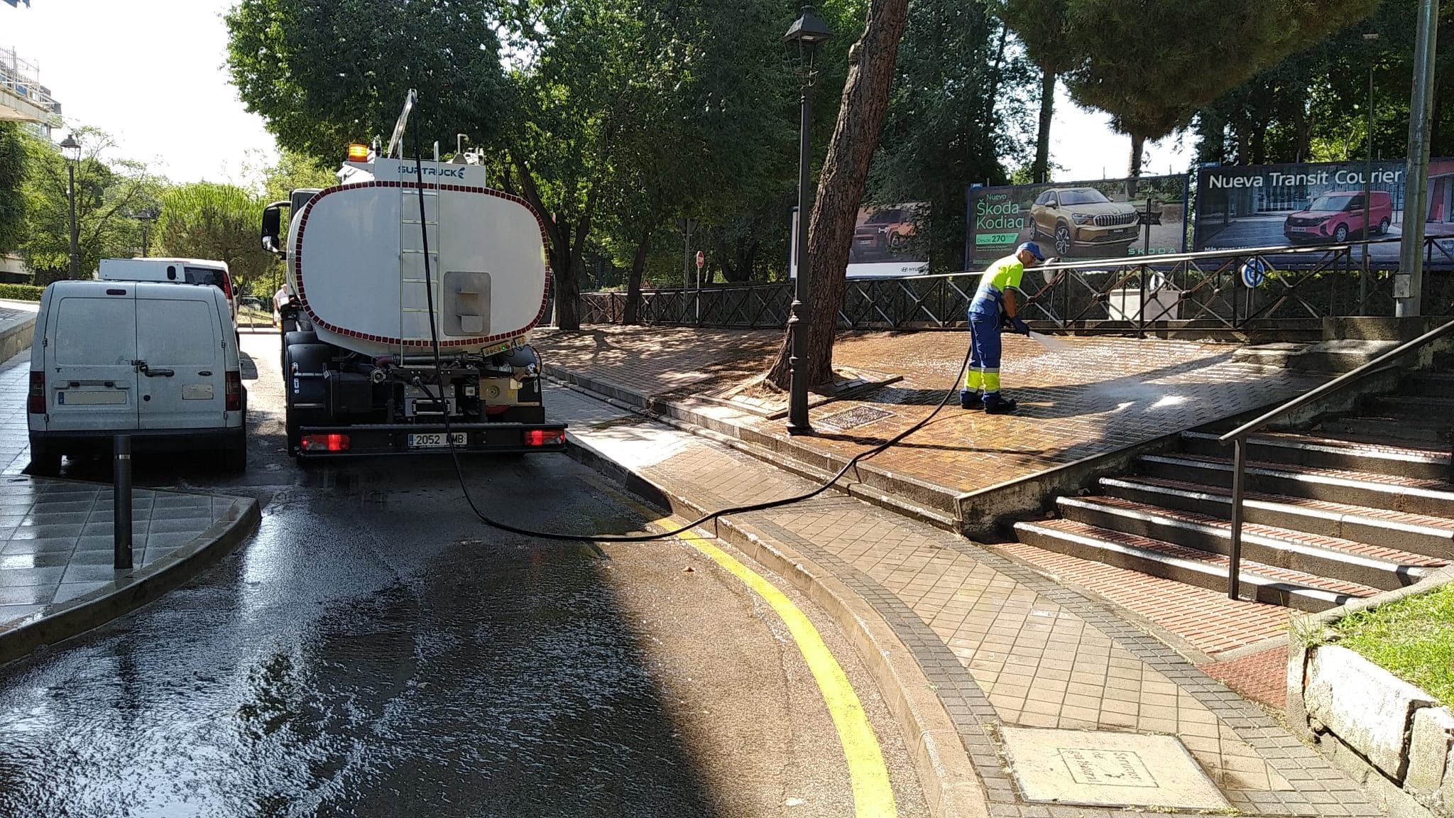 Móstoles intensifica la limpieza y mantenimiento en varios barrios esta semana