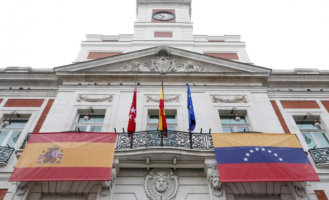 Madrid exige la salida de Maduro con una marcha de más de 15.000 manifestantes