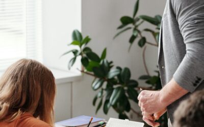 Descienden los delitos violentos y contra la autoridad entre menores infractores en Madrid