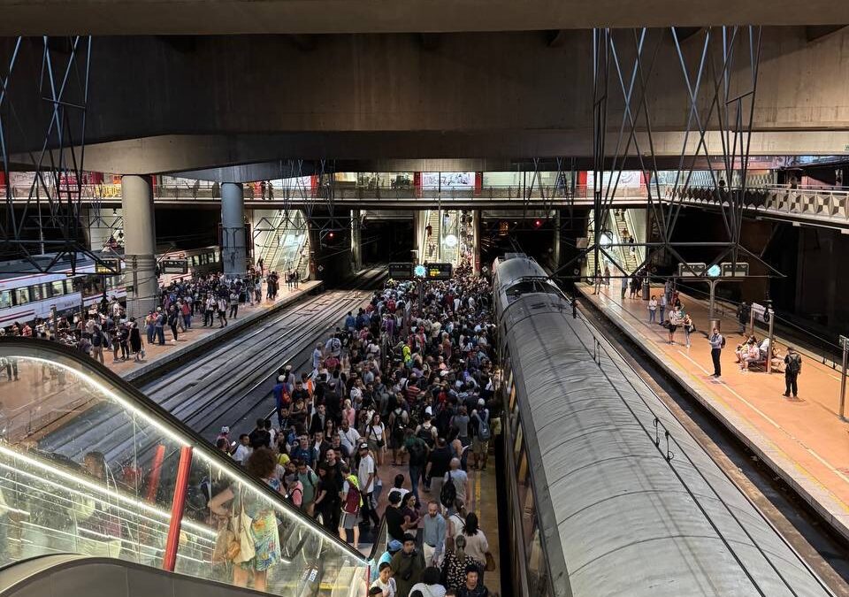 La vuelta al trabajo tras las vacaciones se ve afectada por una gran incidencia en Cercanías Madrid