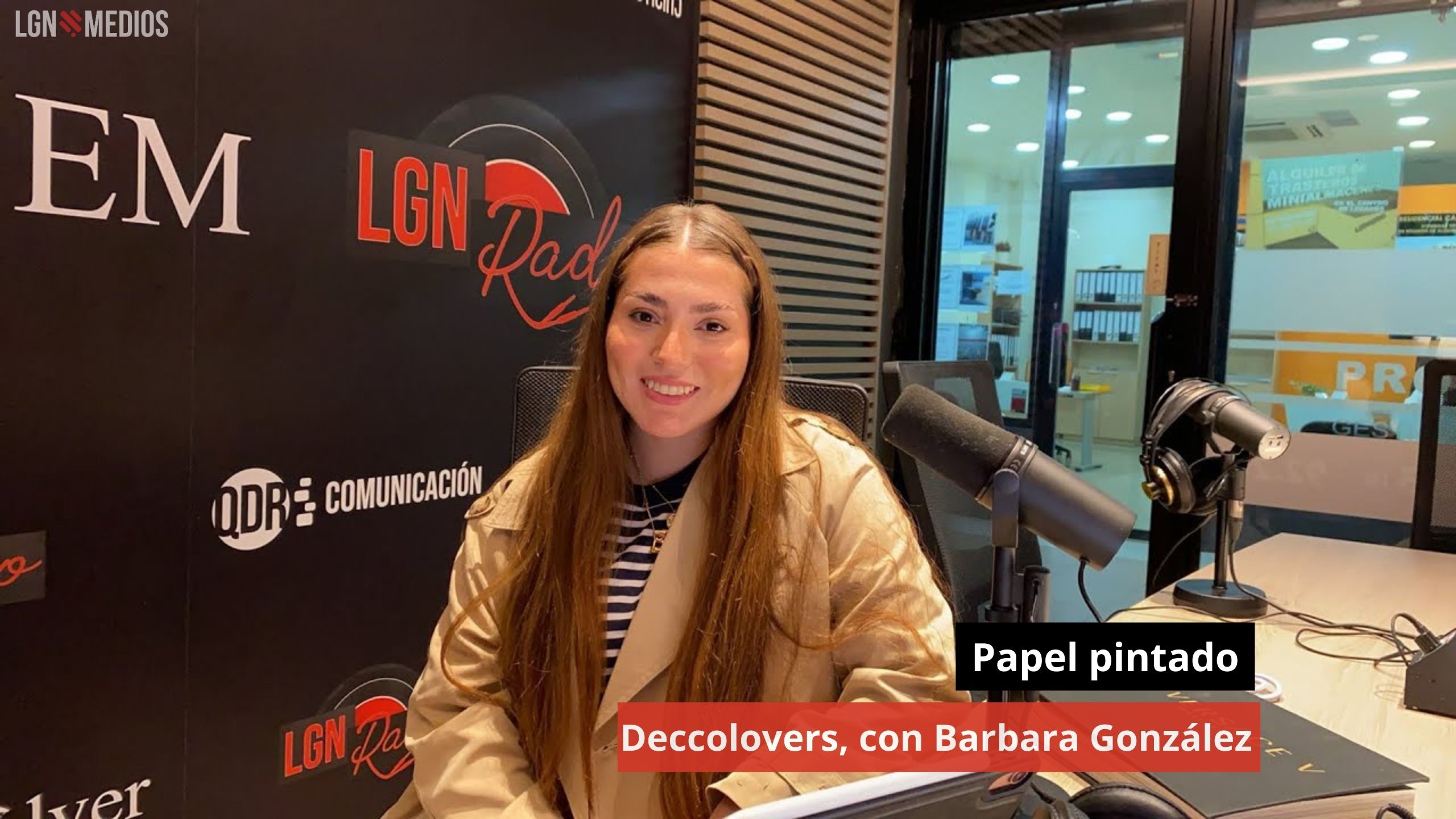 Papel pintado. Deccolovers con Barbara González