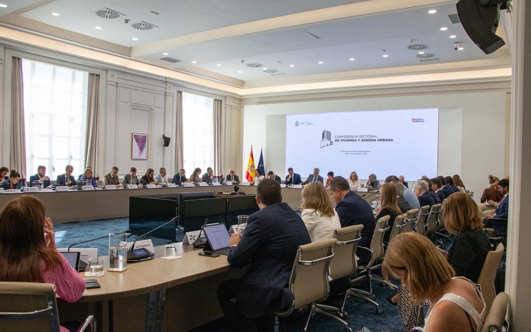 Acuerdo en la Conferencia Sectorial de Vivienda a pesar de tensiones políticas entre el Gobierno y el PP