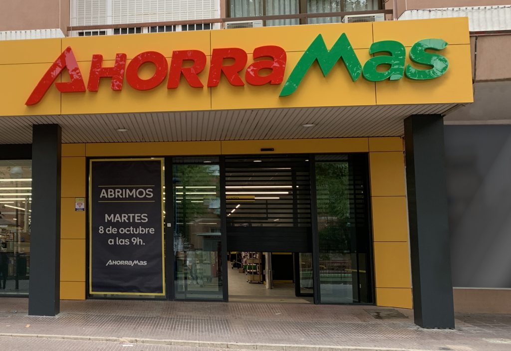 Ahorramas inaugura su octavo supermercado en Leganés, generando 52 nuevos empleos locales