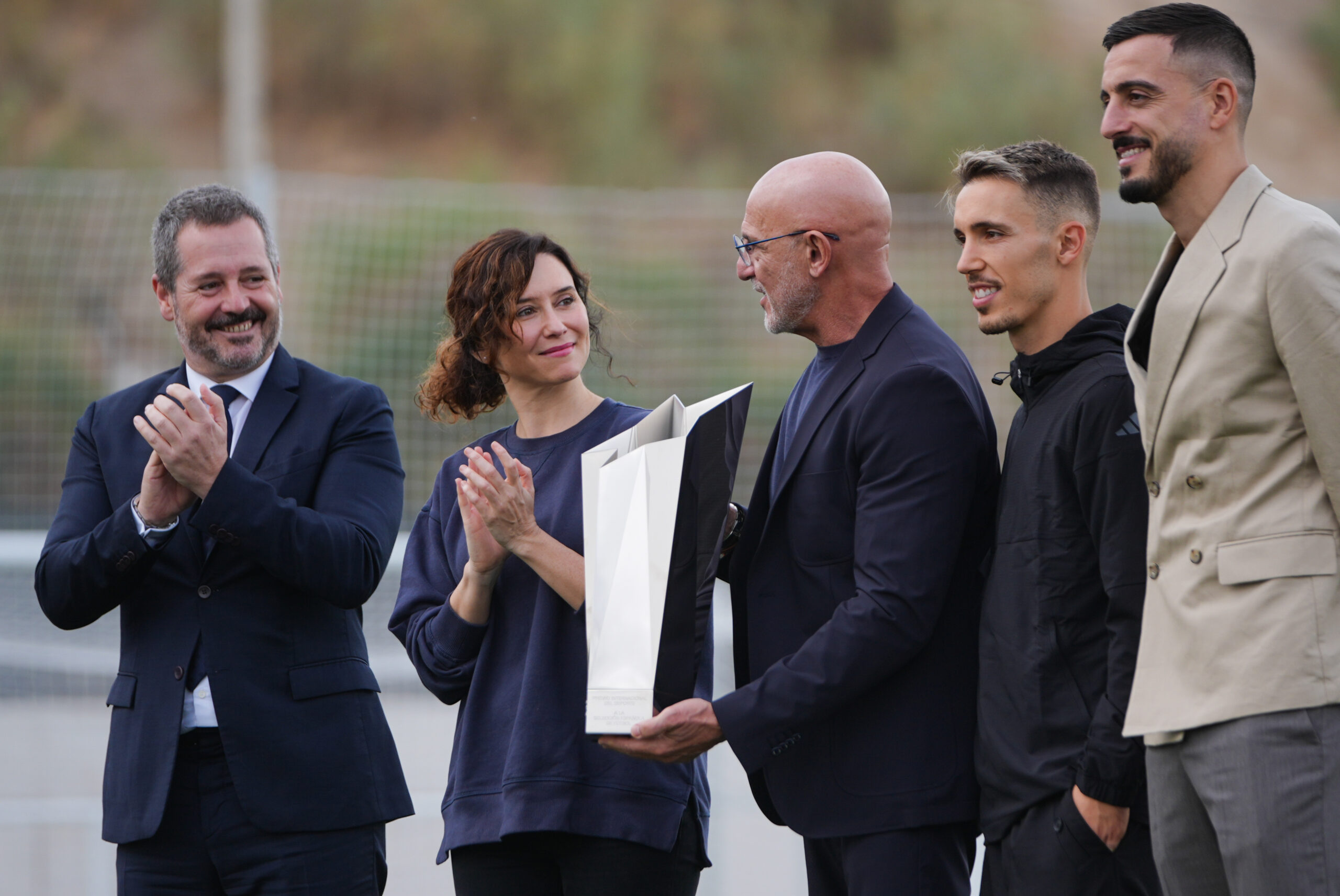 La Selección Española de Fútbol recibe el Premio Internacional del Deporte de la Comunidad de Madrid