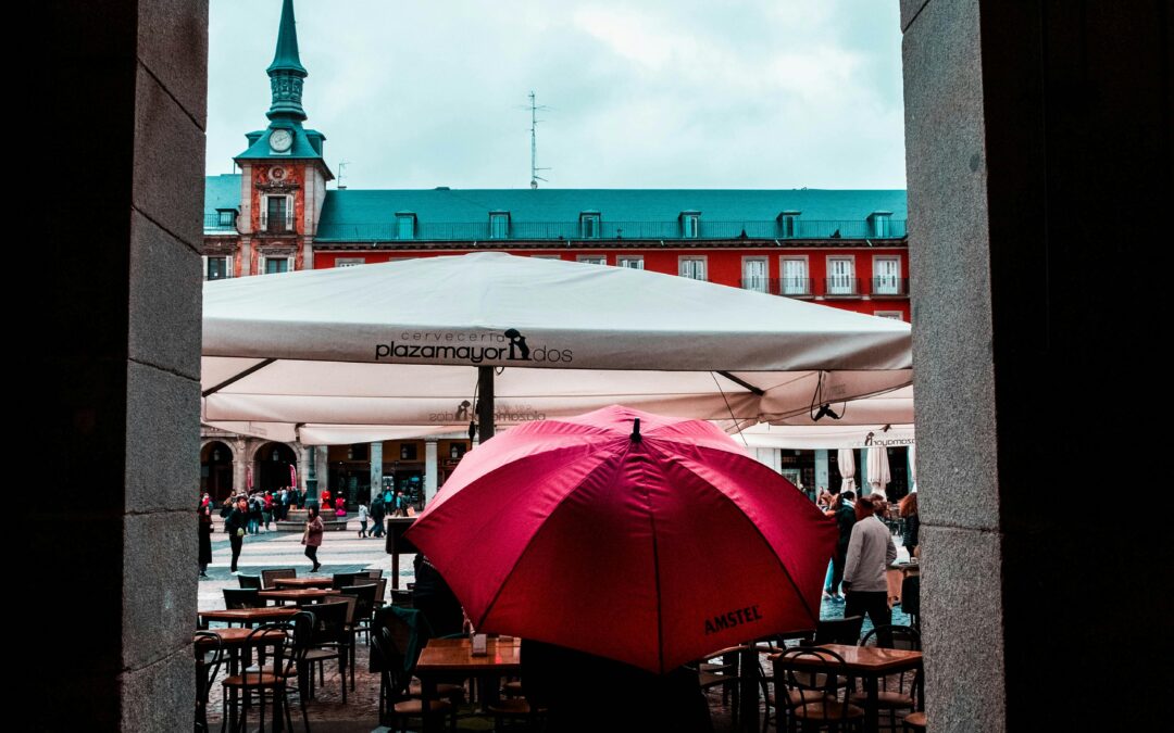 El tiempo en Comunidad de Madrid este viernes y en el fin de semana: mínimas en descenso y lluvias aisladas en la sierra