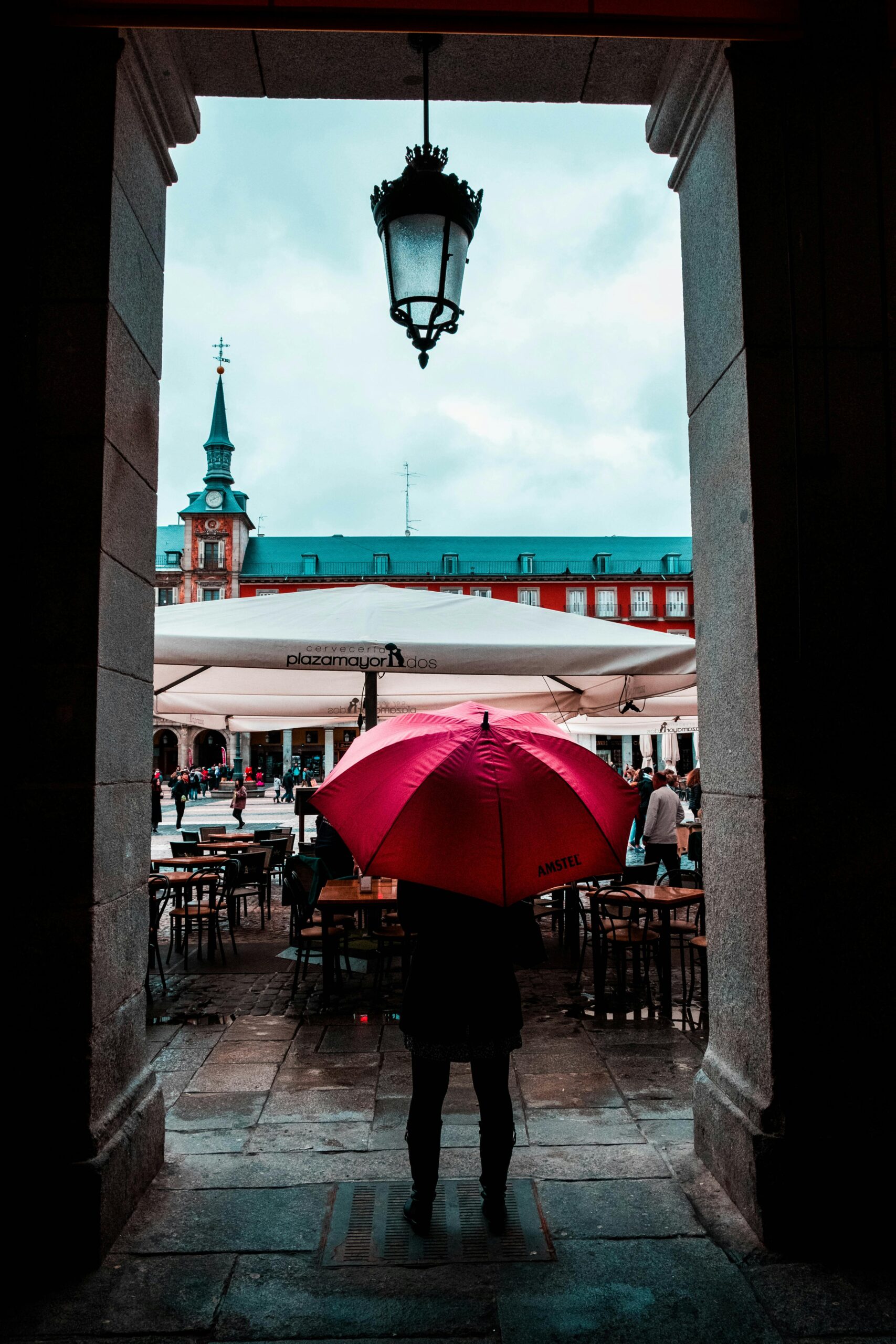 El tiempo en Comunidad de Madrid este viernes y en el fin de semana: mínimas en descenso y lluvias aisladas en la sierra