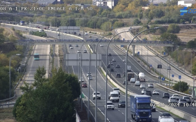 Accidente en la M-40 a la altura de Montecarmelo provoca tres kilómetros de retenciones