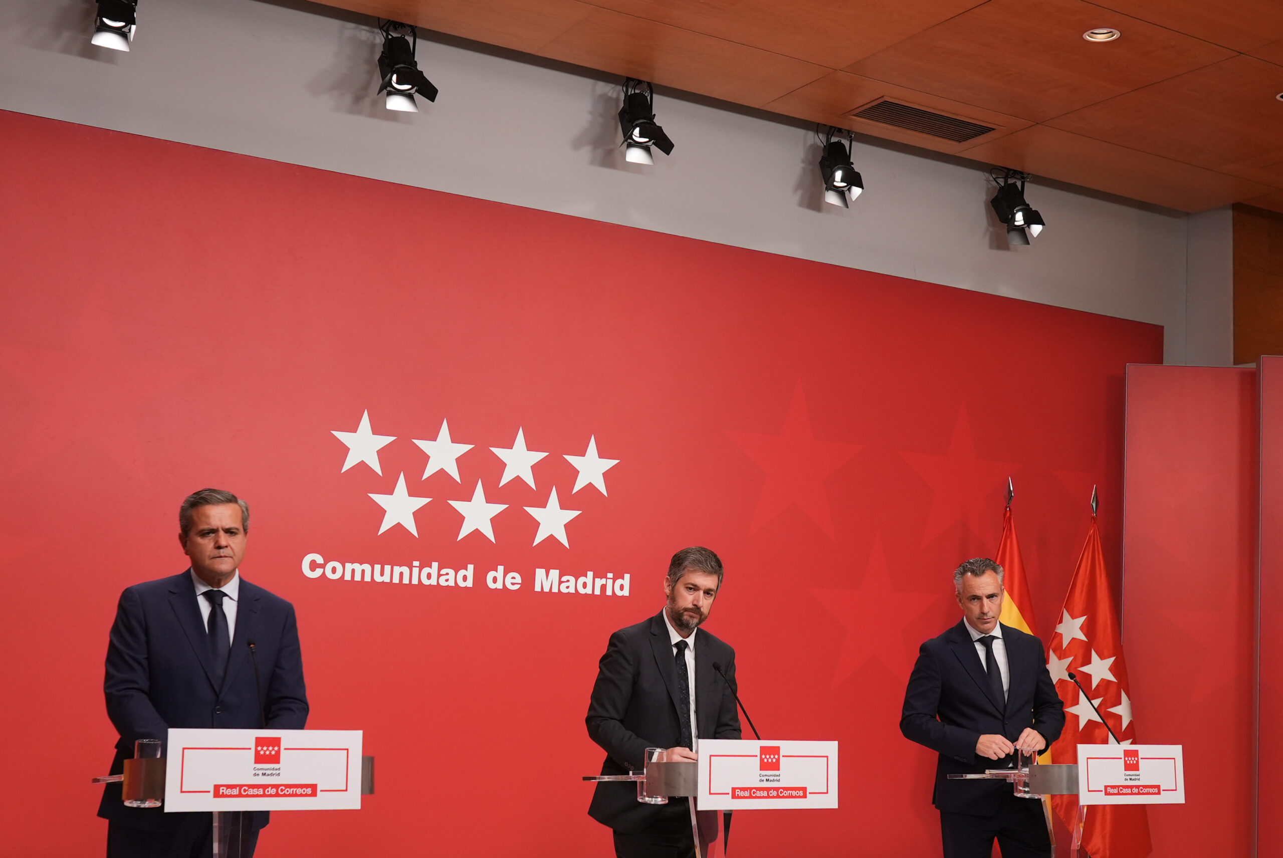 Comunidad de Madrid despliega ayuda integral en Valencia tras la catástrofe de la DANA