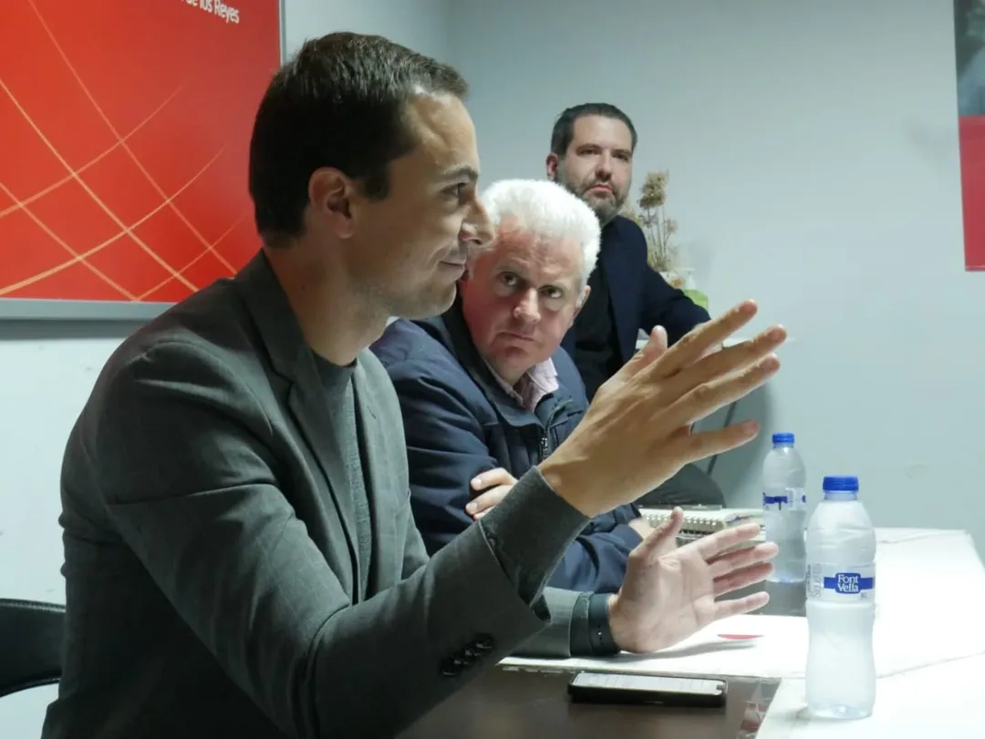 Críticas internas en el PSOE-M exigen la dimisión de Juan Lobato antes del Congreso Federal