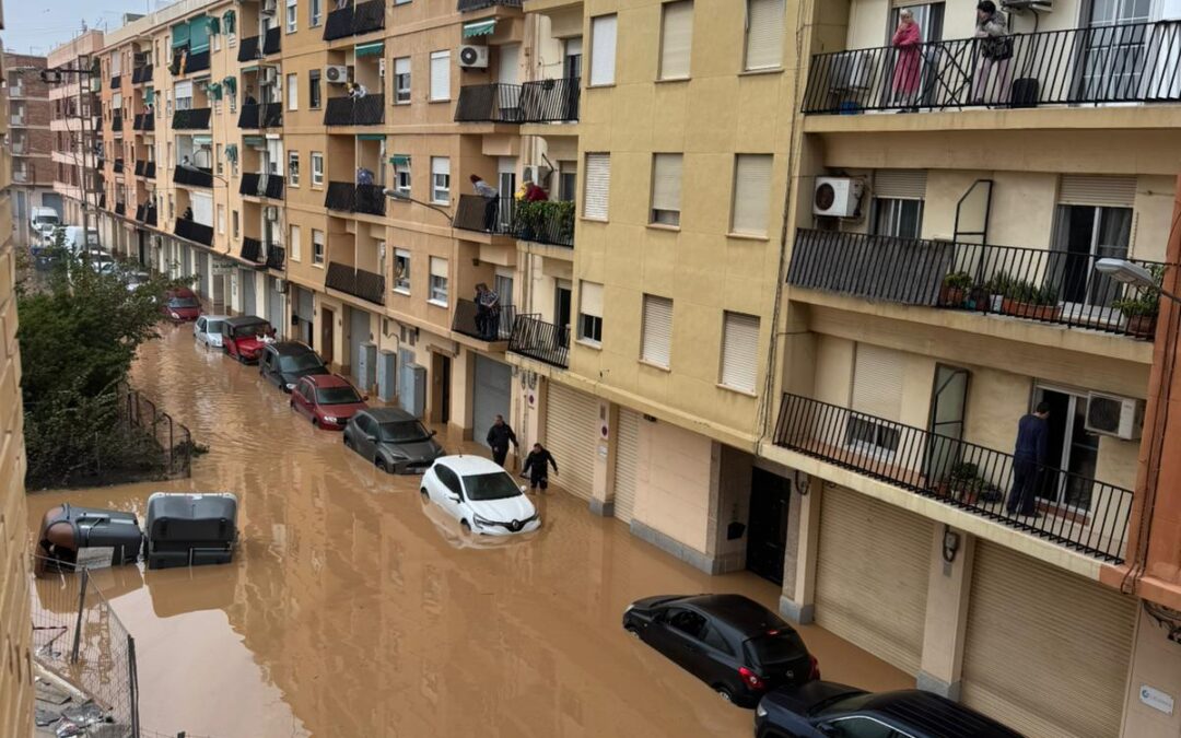 Madrileños donan coches sin etiqueta medioambiental a afectados por la DANA en Valencia