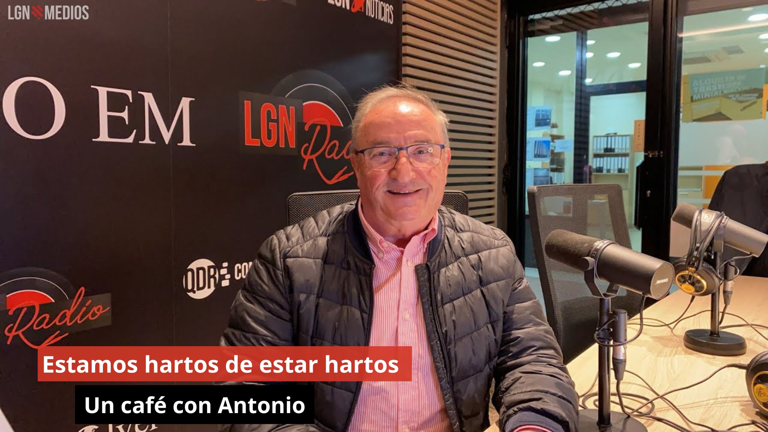 Estamos hartos de estar hartos. Un café con Antonio