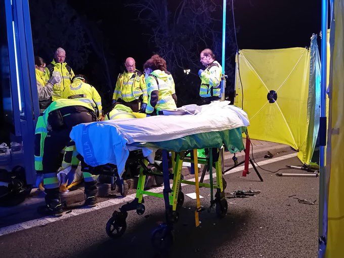 Grave accidente en Paseo de la Castellana deja a un motociclista herido