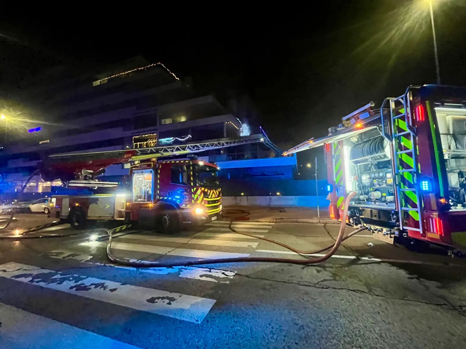 Nueve intoxicados leves tras un incendio en una vivienda de Móstoles