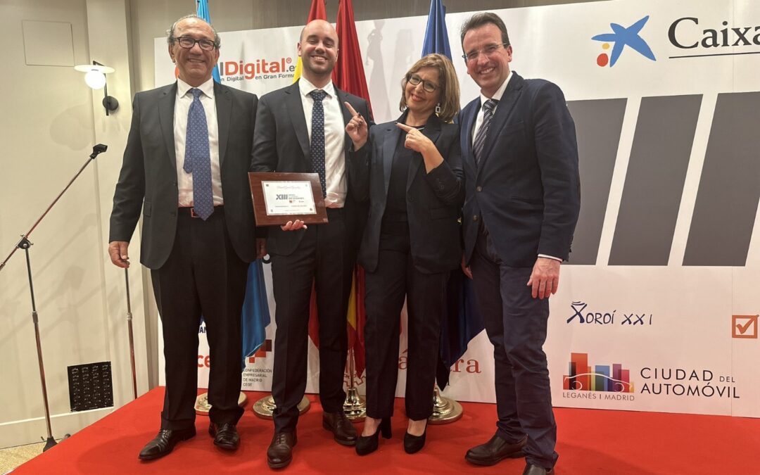 Daniel García González recibe el Premio Ciudad de Leganés en los XIII Premios UNELE