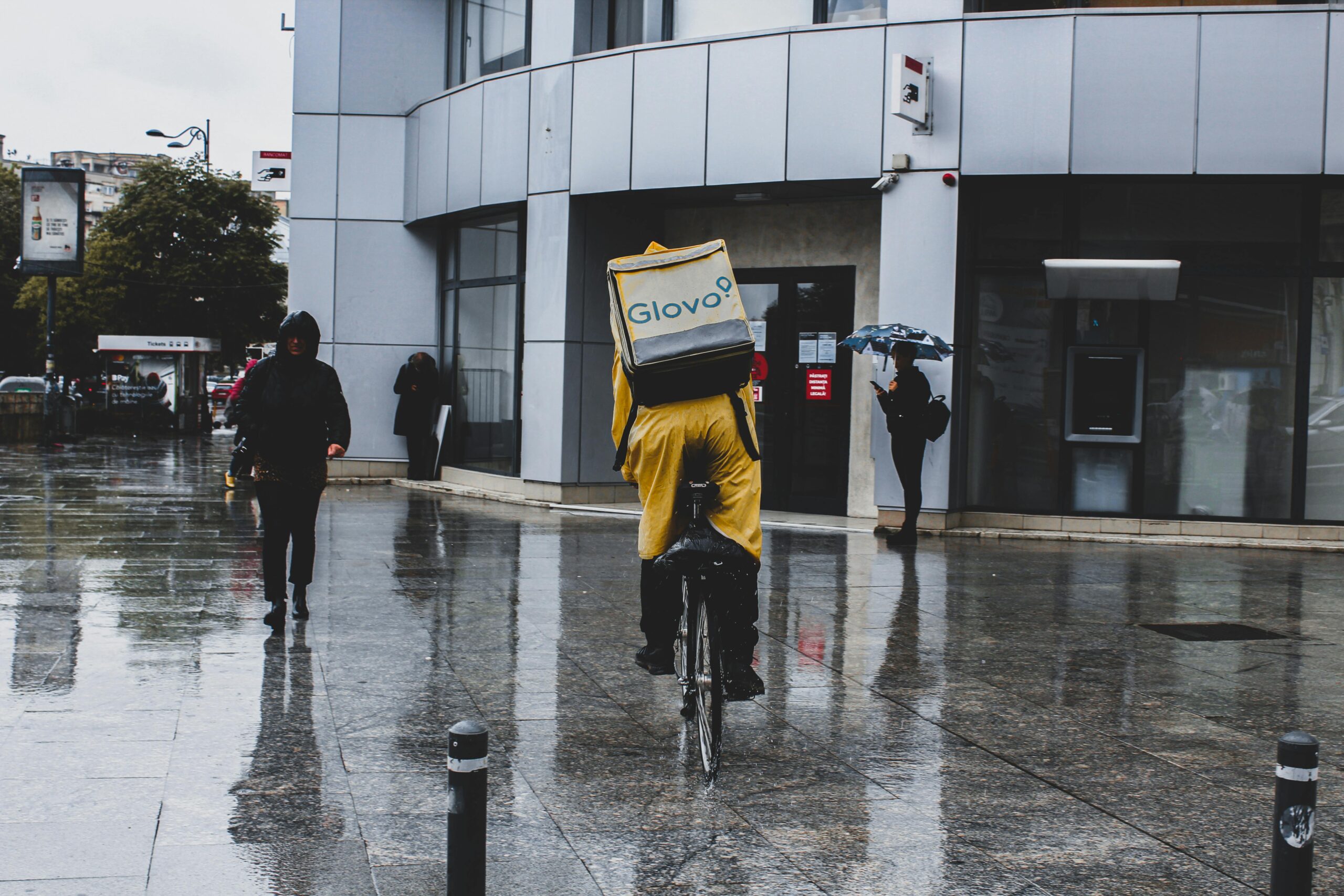 Glovo cambia su modelo: los repartidores dejarán de ser autónomos