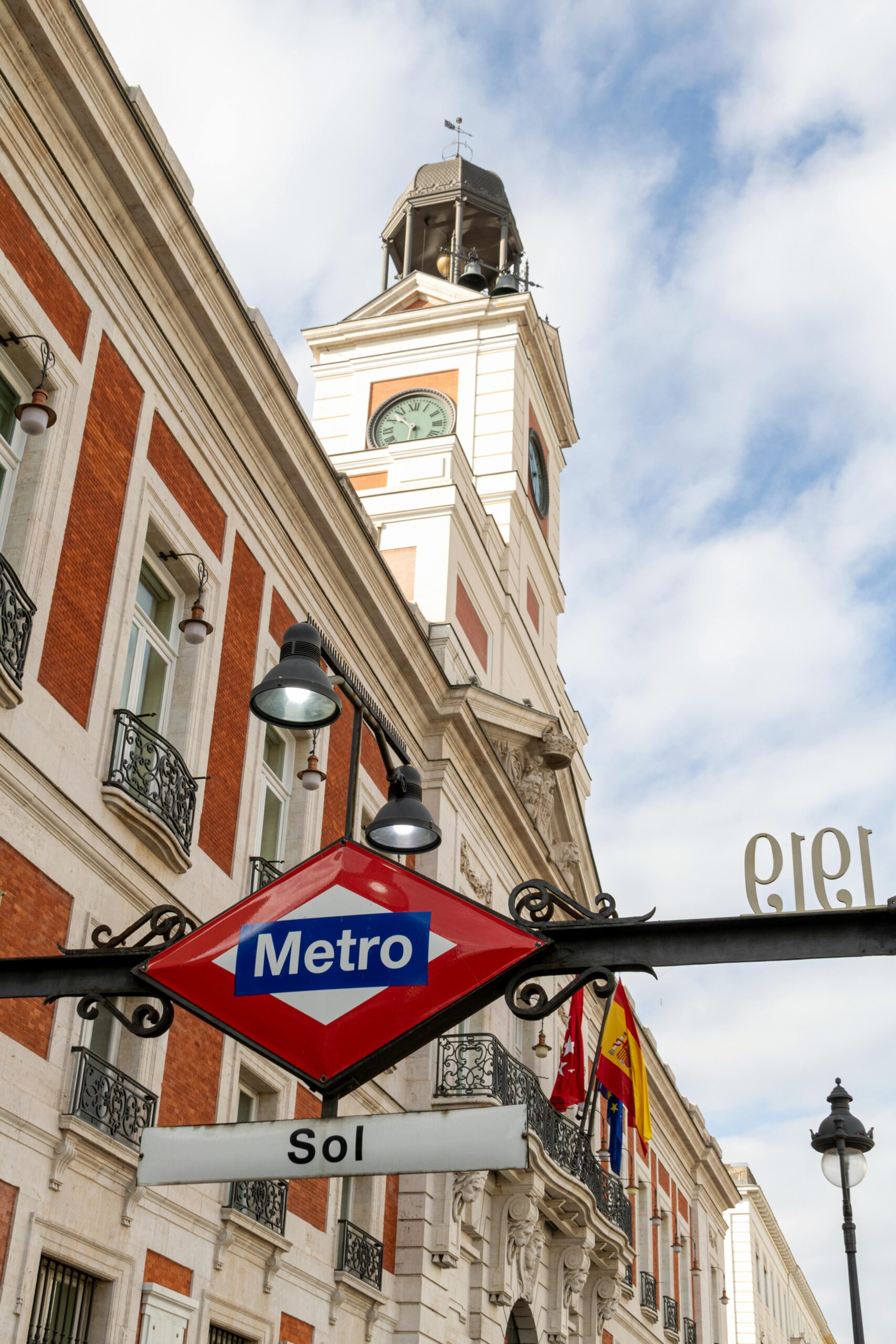 La estación de Sol cierra este viernes y sábado por las tardes para evitar aglomeraciones