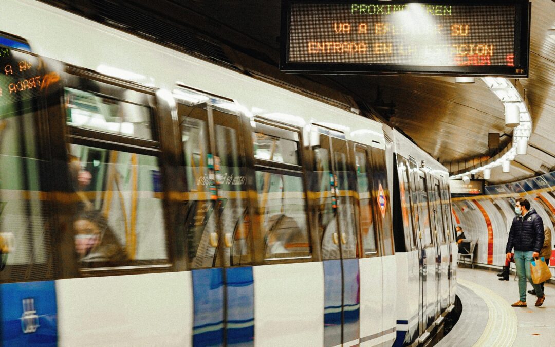 La Comunidad de Madrid mantendrá la rebaja del 60% en los abonos de transporte público hasta junio de 2025