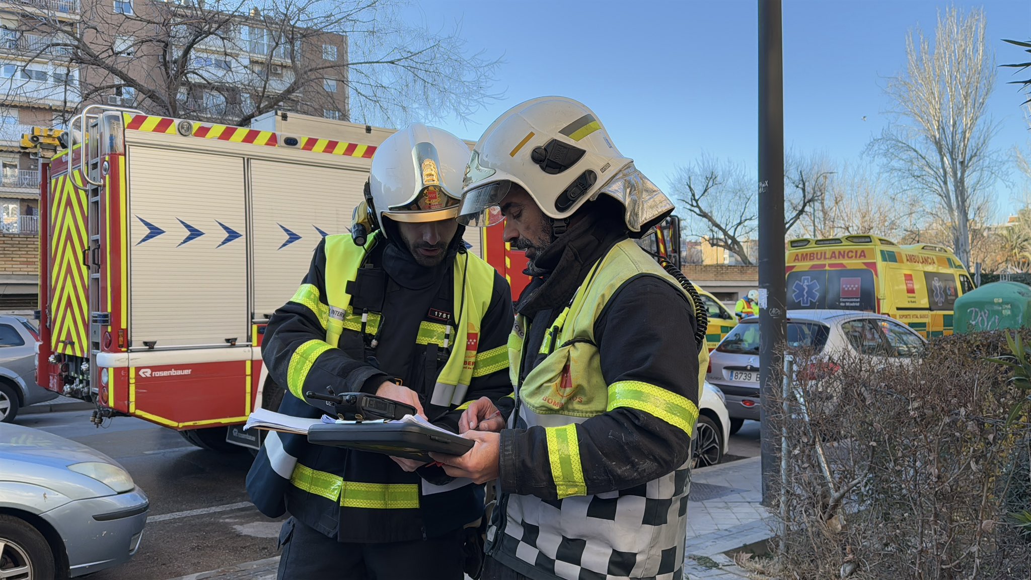 Dos hombres fallecen en un incendio en una vivienda de Móstoles