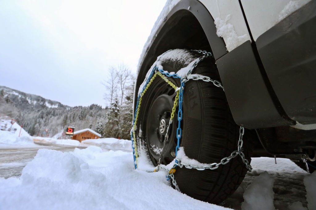 CarandDriver_Complicaciones en la circulación por nieve en los puertos de la Comunidad de Madrid